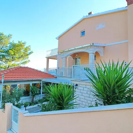 Barbon Appartement *